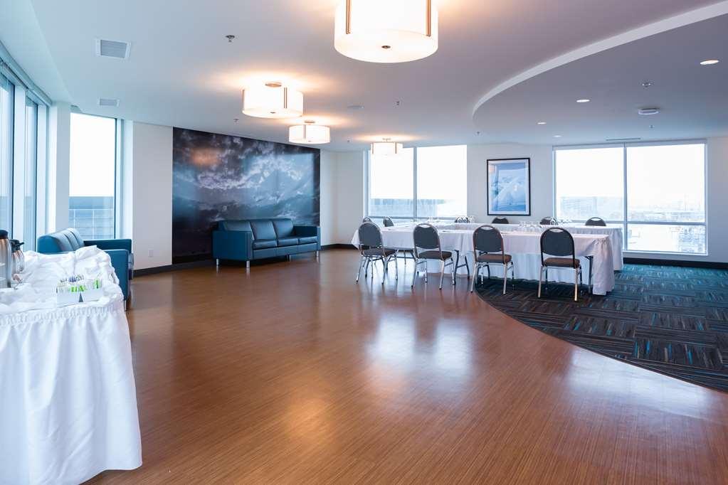 The Grand Winnipeg Airport Hotel By Lakeview ร้านอาหาร รูปภาพ